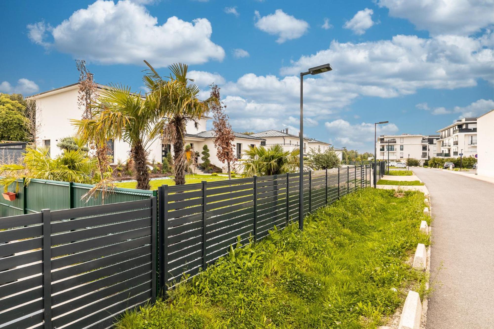 King Size Bed - Free Private Parking - Garden & Terrace - 14Min From Disneyland Ferrieres-en-Brie Ngoại thất bức ảnh